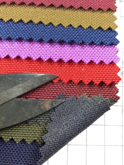 HK-GOSG  8237  100D CORDURA  DOBBY  PU 45度照